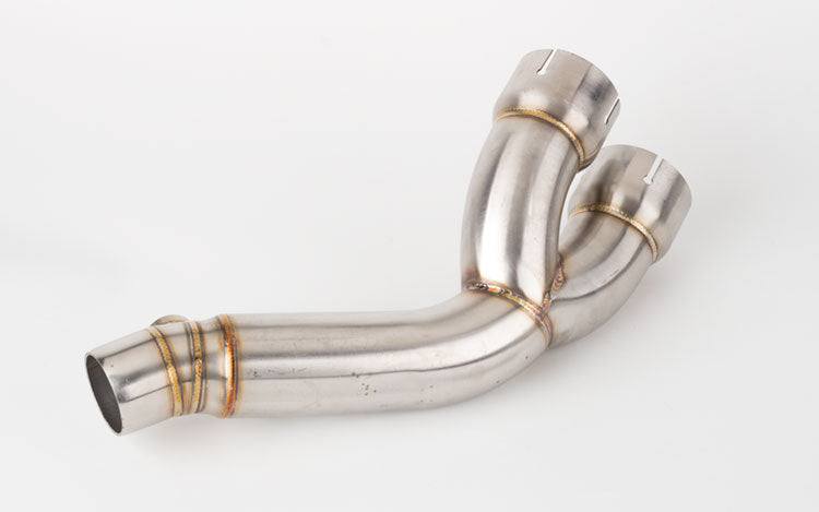 The Exhaust Pipe Goes To The Middle Section Of The Back Pressure Package R6